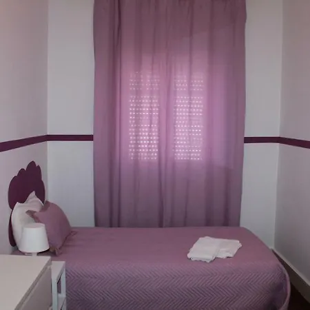 Sunshine Homes בית הארחה